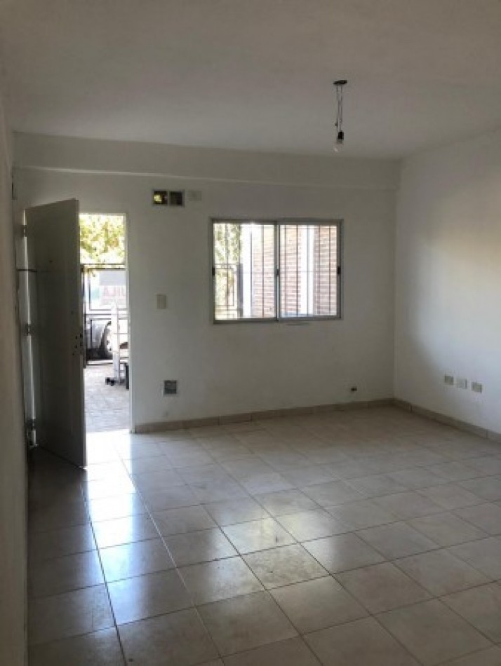 Departamento 2 ambientes en Jose C. Paz