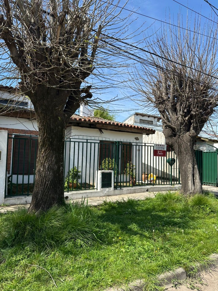 CASA EN VENTA BARRIO ALBERDI CALLE RIVADAVIA 1770 JOSE C PAZ