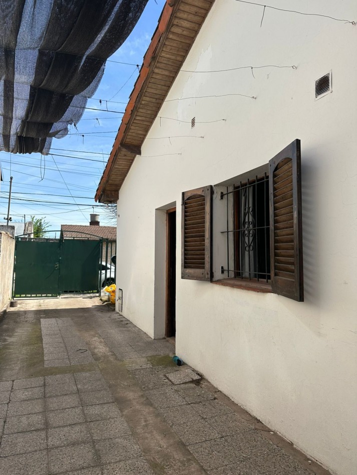 CASA EN VENTA BARRIO ALBERDI CALLE RIVADAVIA 1770 JOSE C PAZ