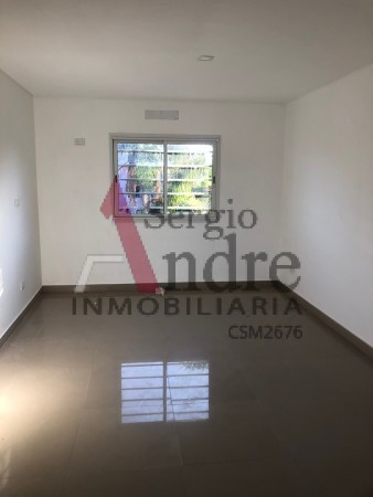 DUPLEX DE CATEGORIA DOS DORMITORIOS CALLE CASTELAR 3159 ENTRE LAS DELICIAS Y LETONIA SAN MIGUEL