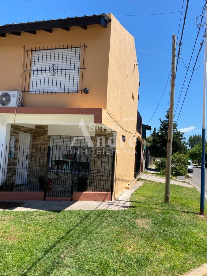 CASA A LA VENTA EN VILLA DE MAYO